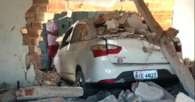 Carro desgovernado invade residência no bairro Mafrense